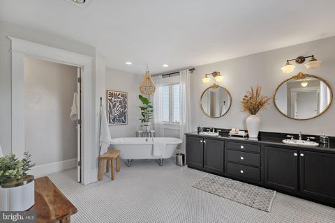 Tiny photo for 505 Washington Avenue, LA PLATA, MD 20646 (MLS # MDCH2049062)