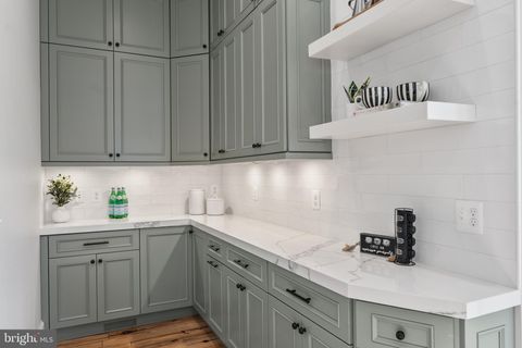Tiny photo for 505 Washington Avenue, LA PLATA, MD 20646 (MLS # MDCH2049062)