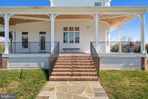 Tiny photo for 505 Washington Avenue, LA PLATA, MD 20646 (MLS # MDCH2049062)