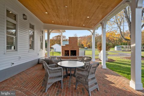Tiny photo for 505 Washington Avenue, LA PLATA, MD 20646 (MLS # MDCH2049062)