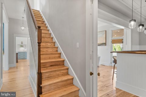 Tiny photo for 505 Washington Avenue, LA PLATA, MD 20646 (MLS # MDCH2049062)