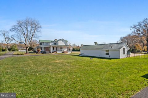 Tiny photo for 505 Washington Avenue, LA PLATA, MD 20646 (MLS # MDCH2049062)
