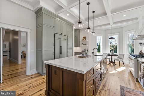 Tiny photo for 505 Washington Avenue, LA PLATA, MD 20646 (MLS # MDCH2049062)