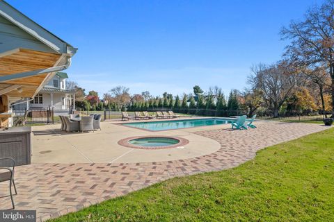 Tiny photo for 505 Washington Avenue, LA PLATA, MD 20646 (MLS # MDCH2049062)