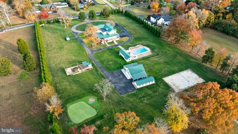 Tiny photo for 505 Washington Avenue, LA PLATA, MD 20646 (MLS # MDCH2049062)