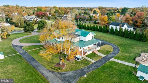 Tiny photo for 505 Washington Avenue, LA PLATA, MD 20646 (MLS # MDCH2049062)