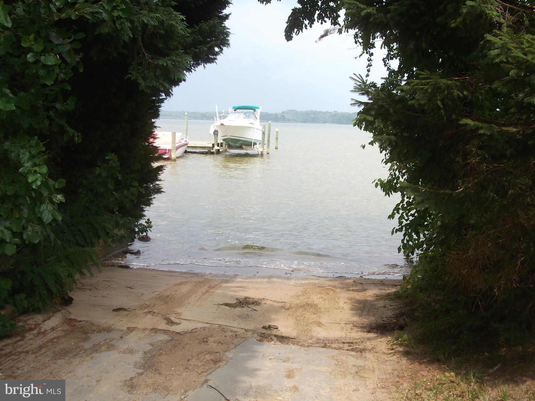 TWIN RIVER BEACH - Residential