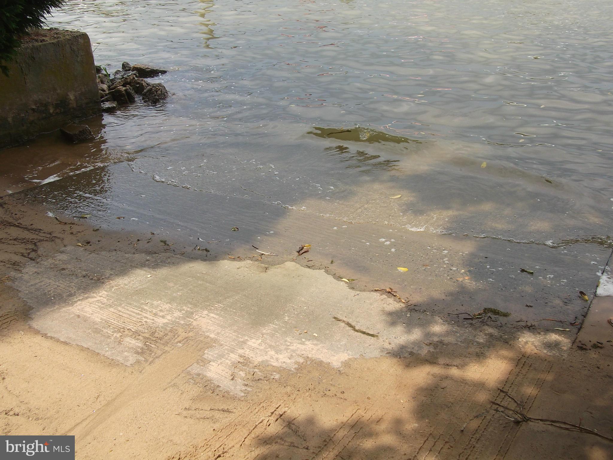 TWIN RIVER BEACH - Residential