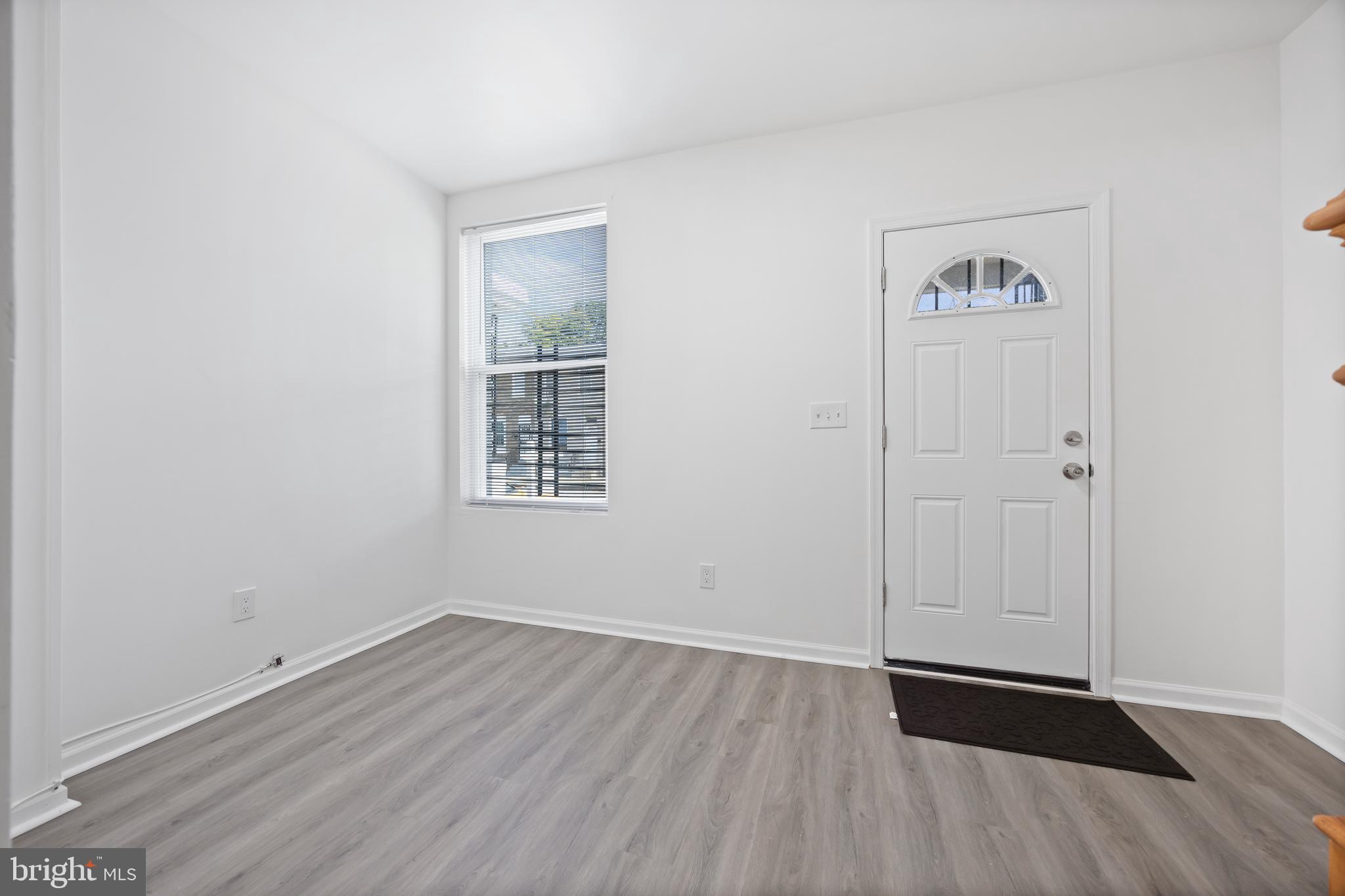 MILL HILL - Residential