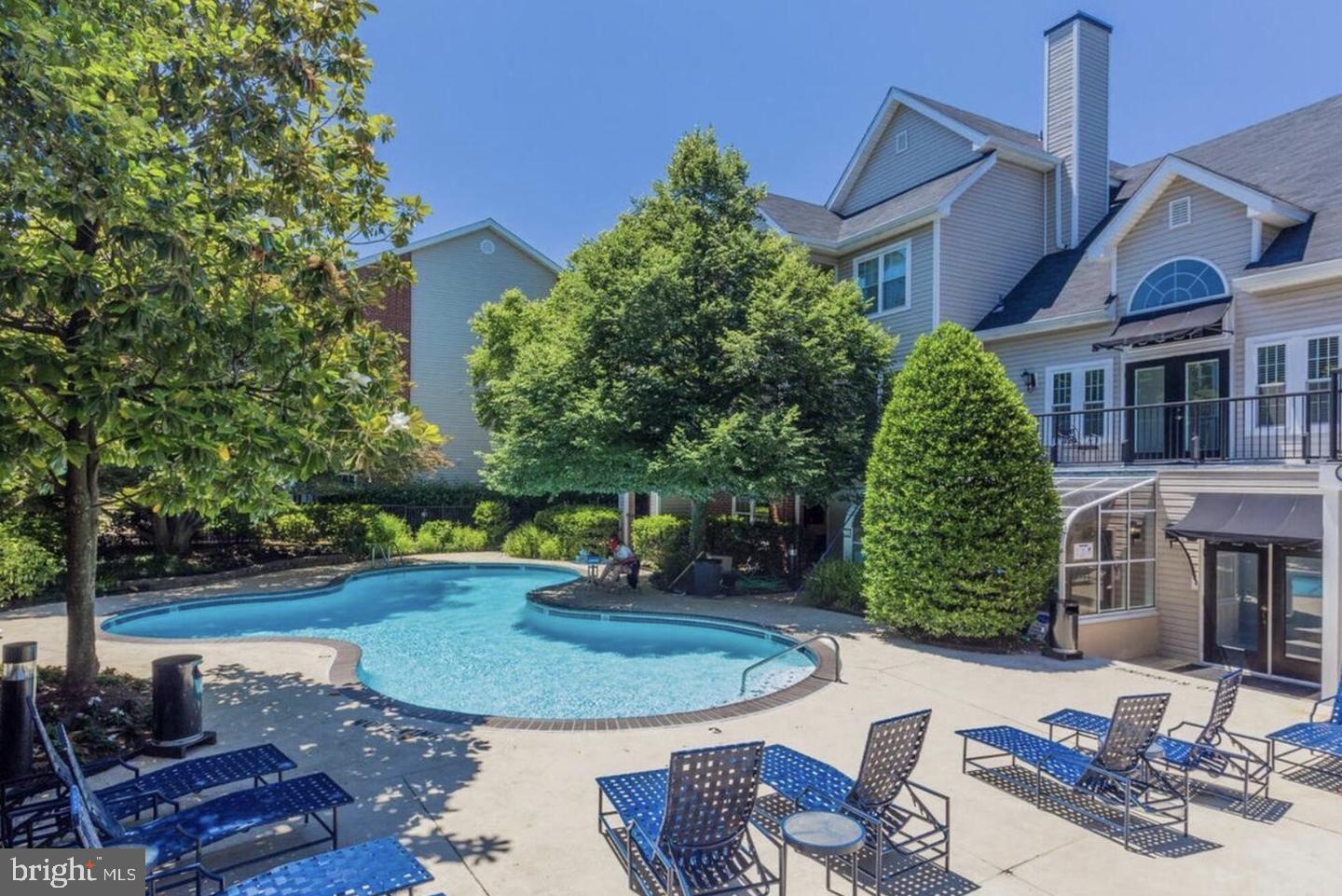 POINTE AT PARK CENTER - Residential