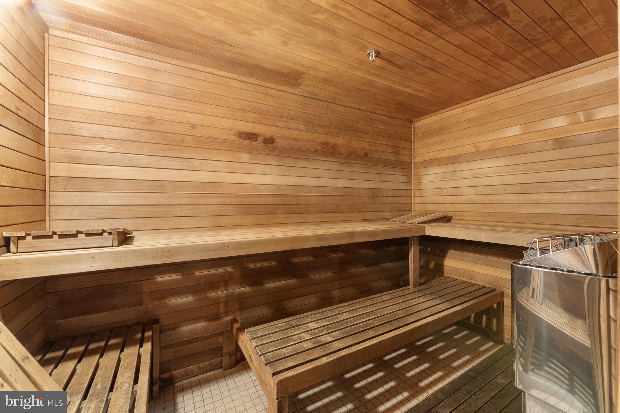 POINTE AT PARK CENTER - Residential