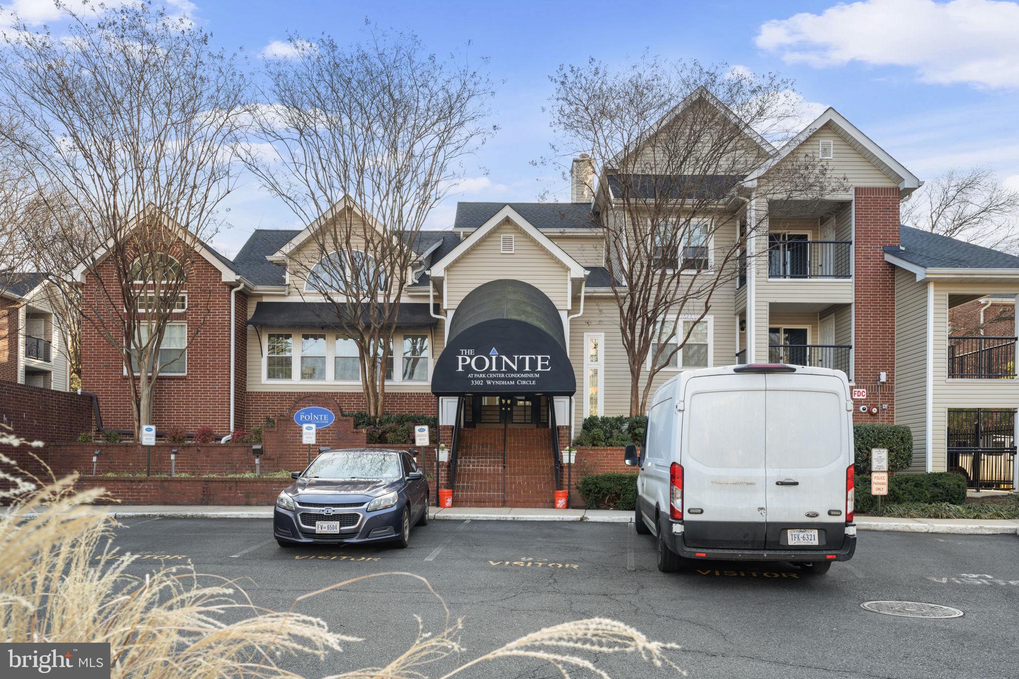 POINTE AT PARK CENTER - Residential