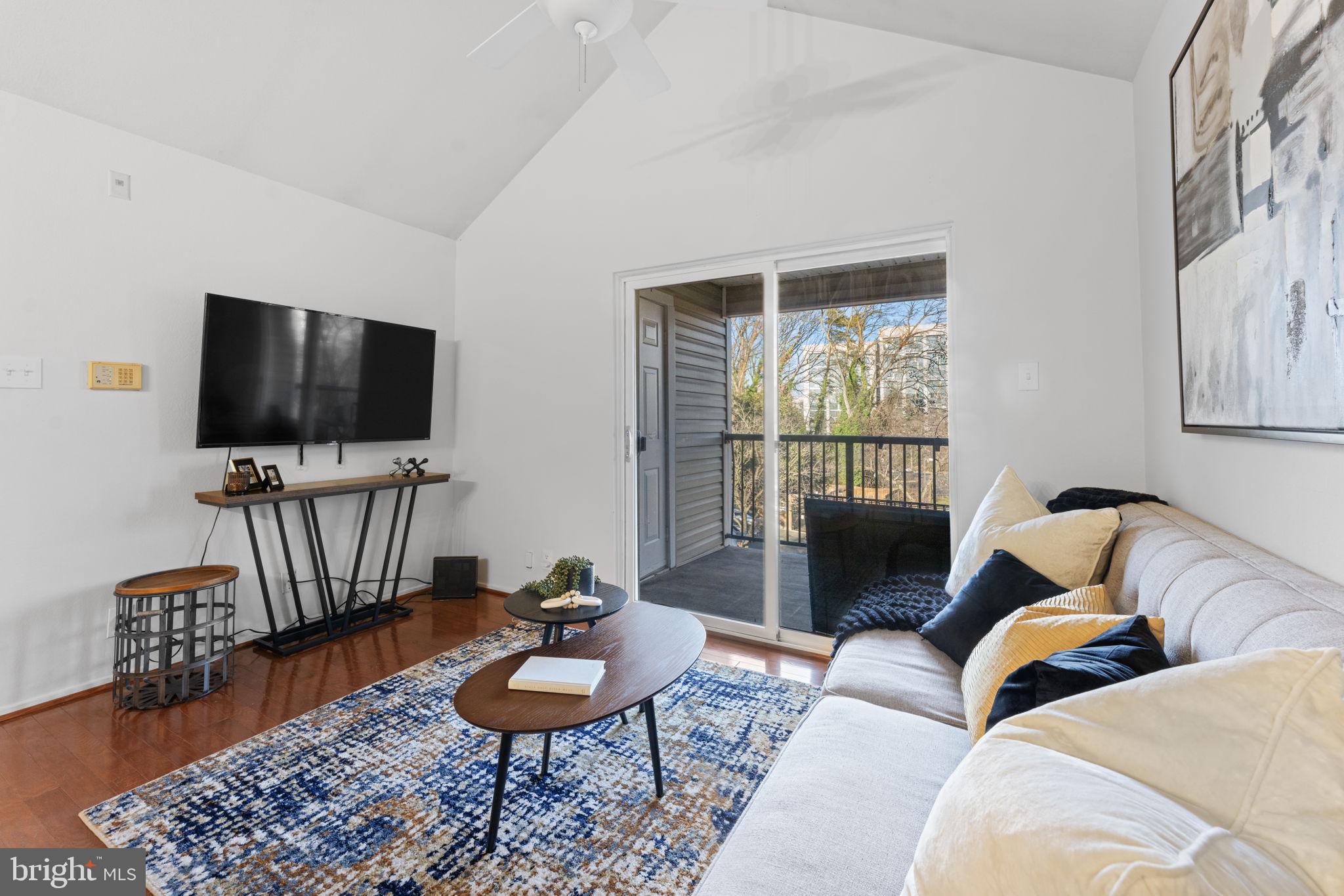 POINTE AT PARK CENTER - Residential