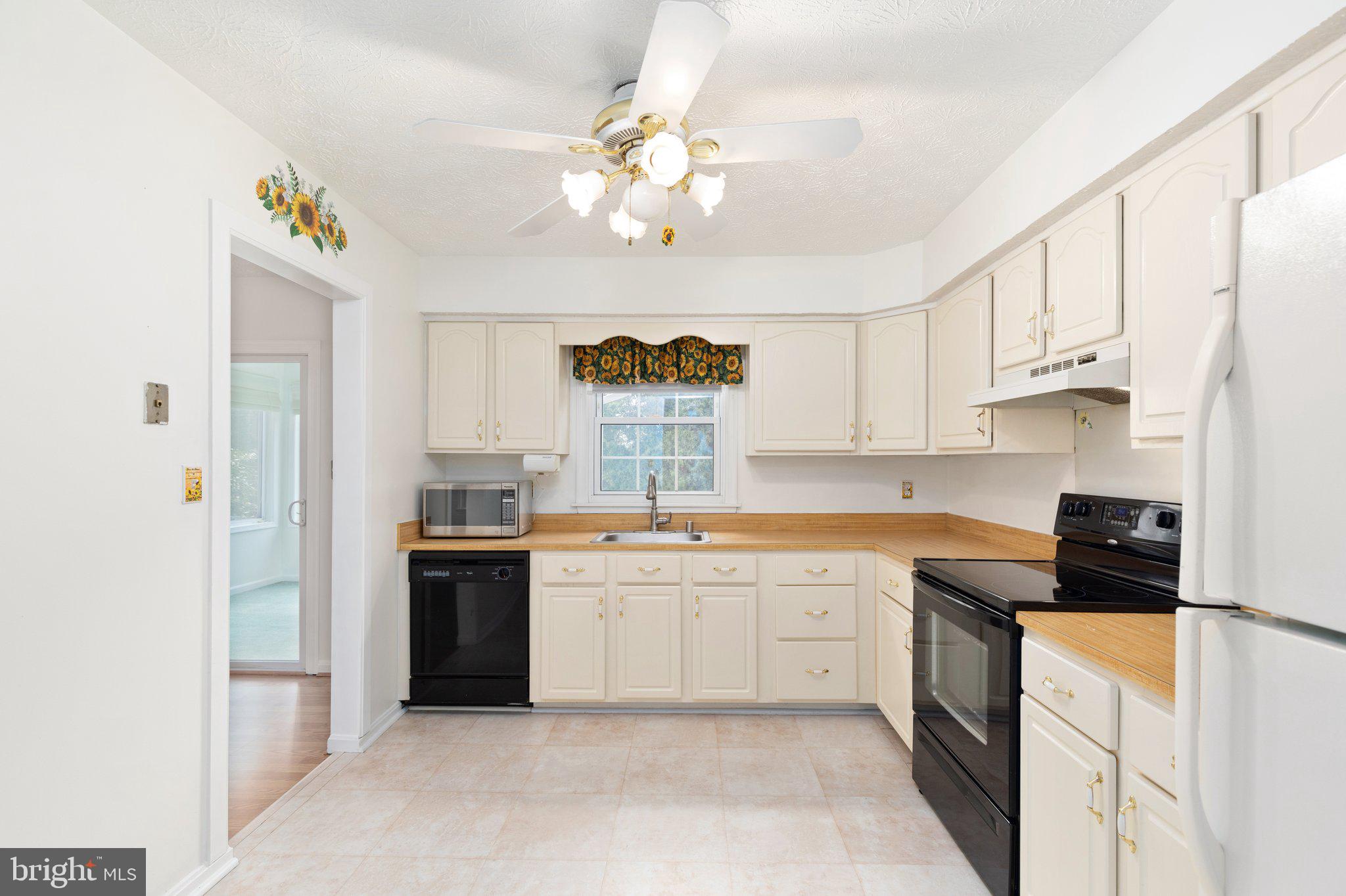 FAIRWIND FARMS - Residential