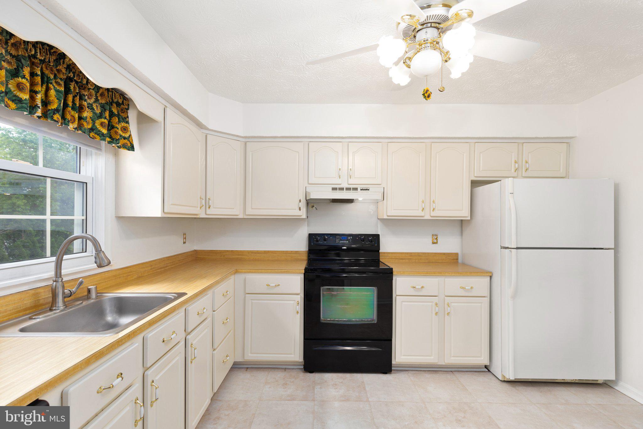 FAIRWIND FARMS - Residential