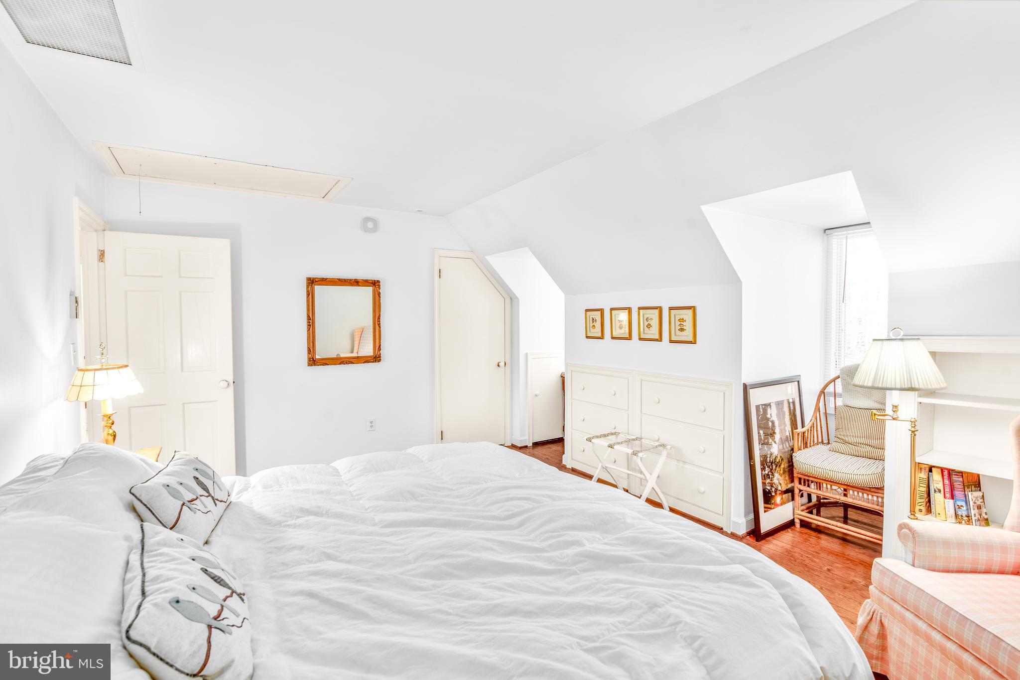 HOLLY HARBOR - Residential