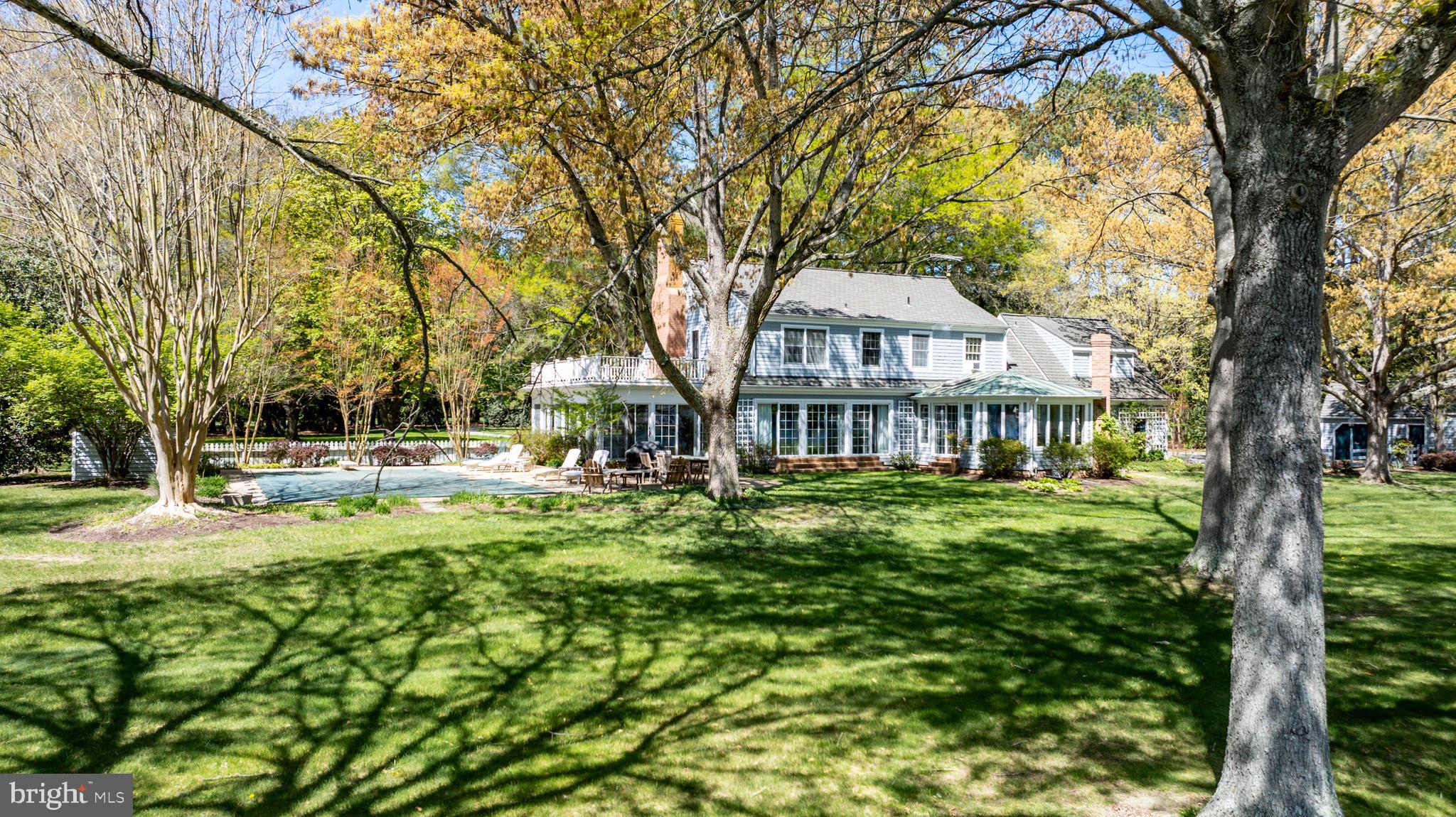 HOLLY HARBOR - Residential