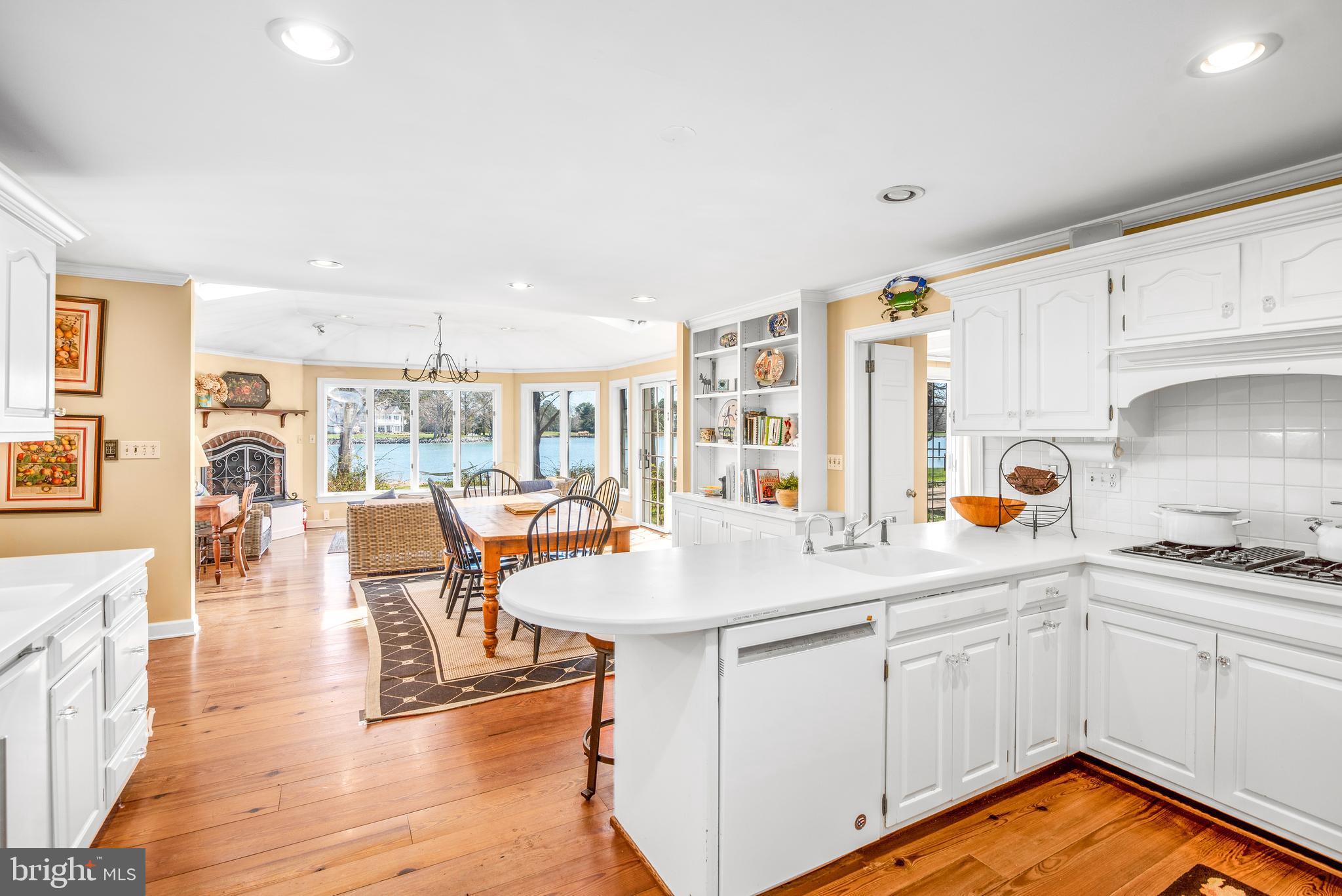 HOLLY HARBOR - Residential