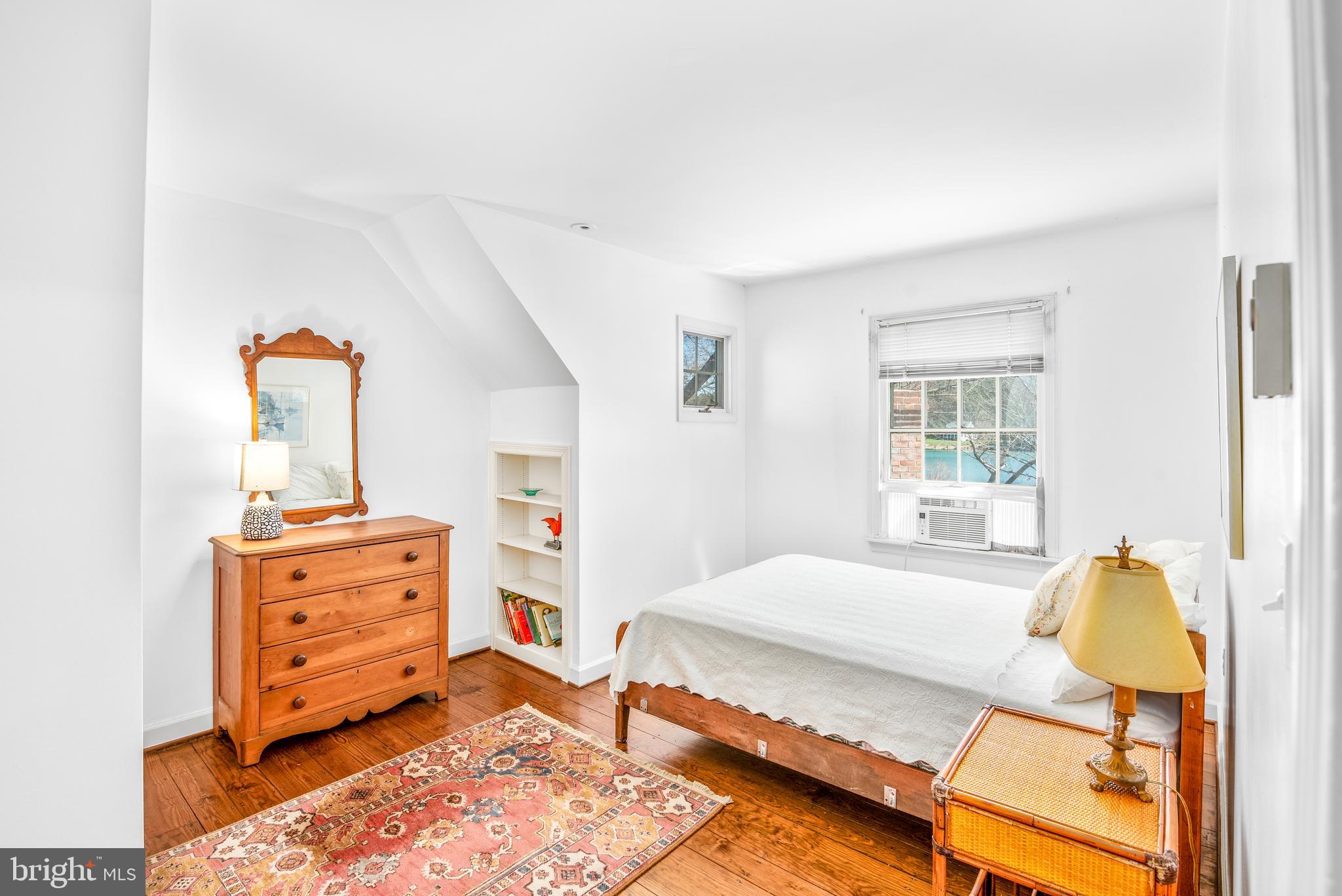 HOLLY HARBOR - Residential