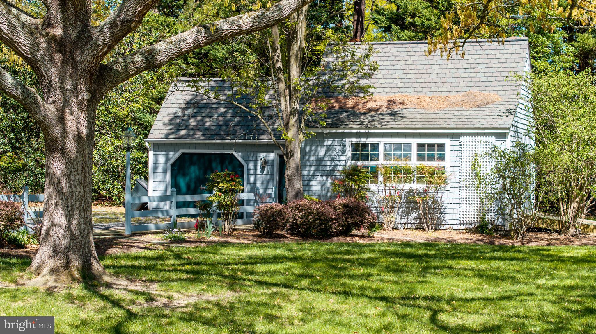 HOLLY HARBOR - Residential