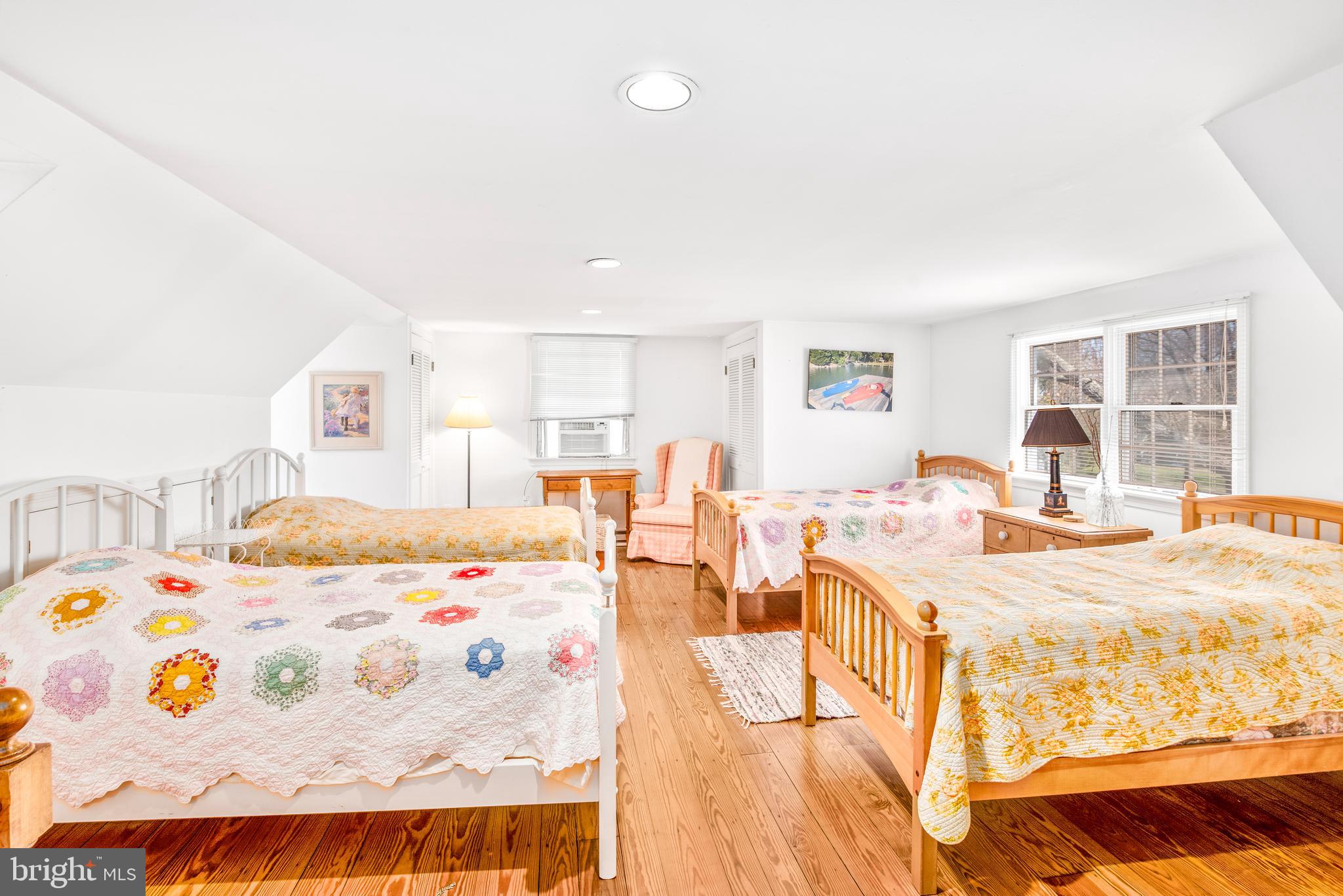 HOLLY HARBOR - Residential