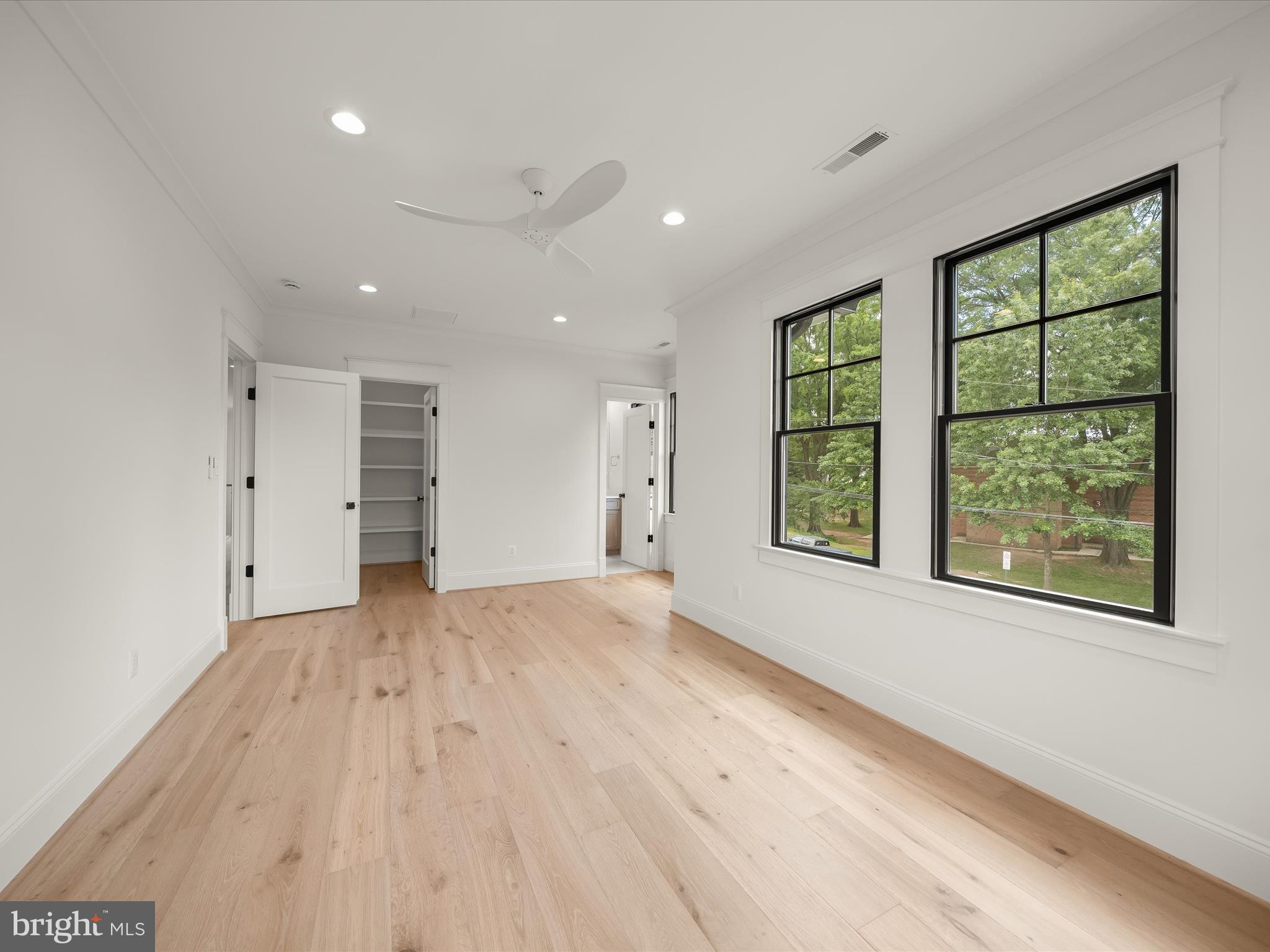 LEXINGTON VILLAGE - Residential