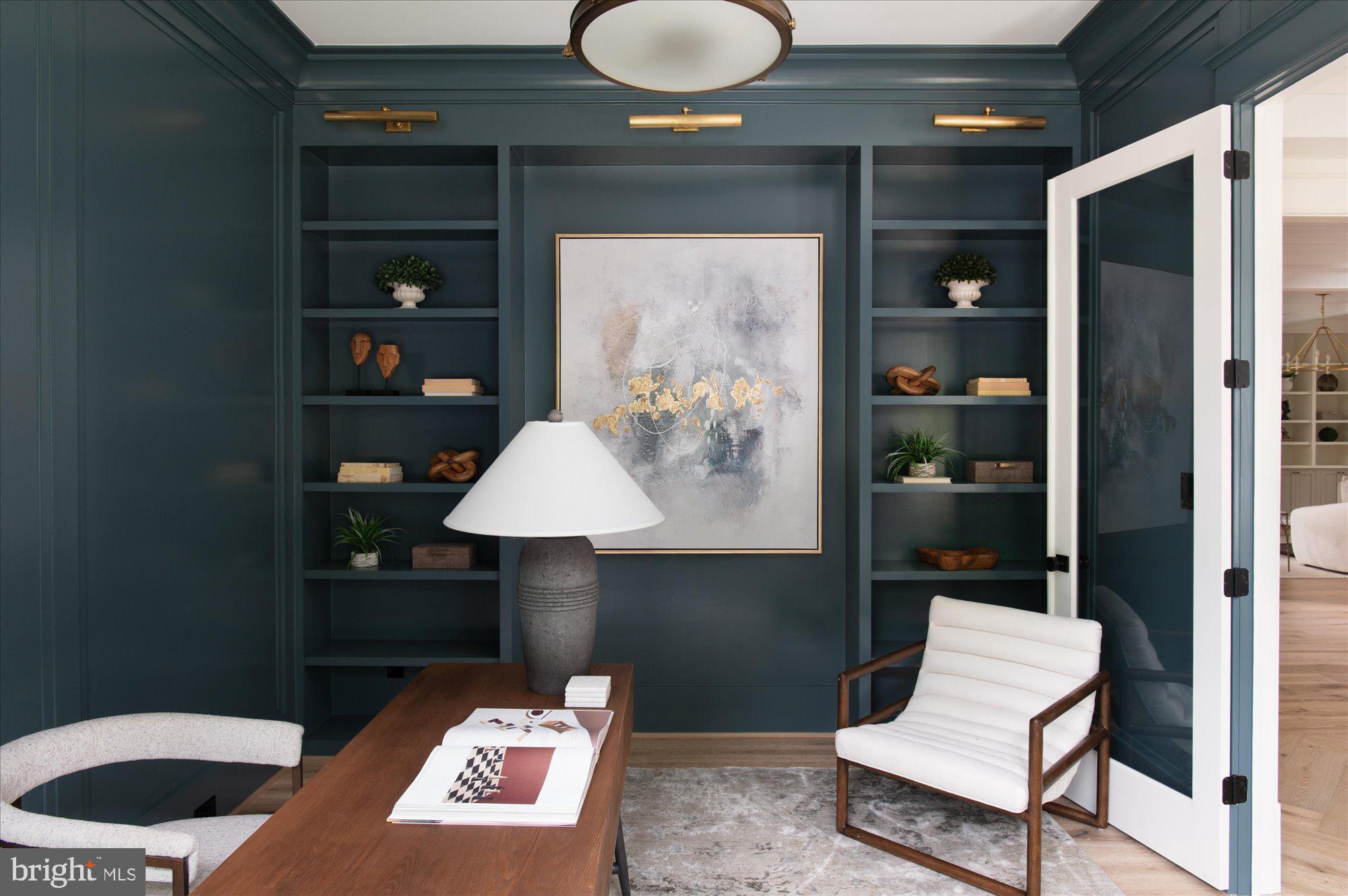 LEXINGTON VILLAGE - Residential