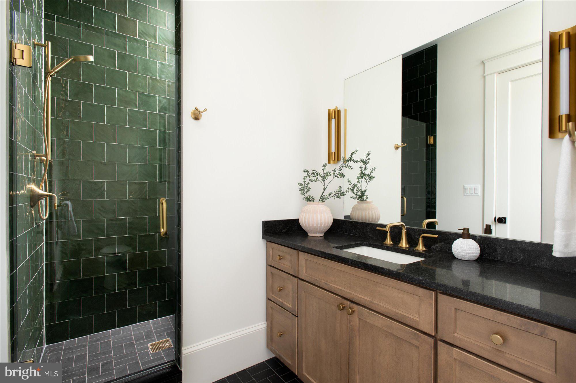 LEXINGTON VILLAGE - Residential