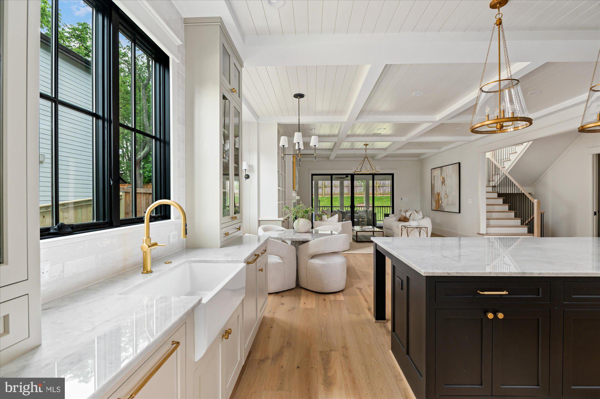 LEXINGTON VILLAGE - Residential