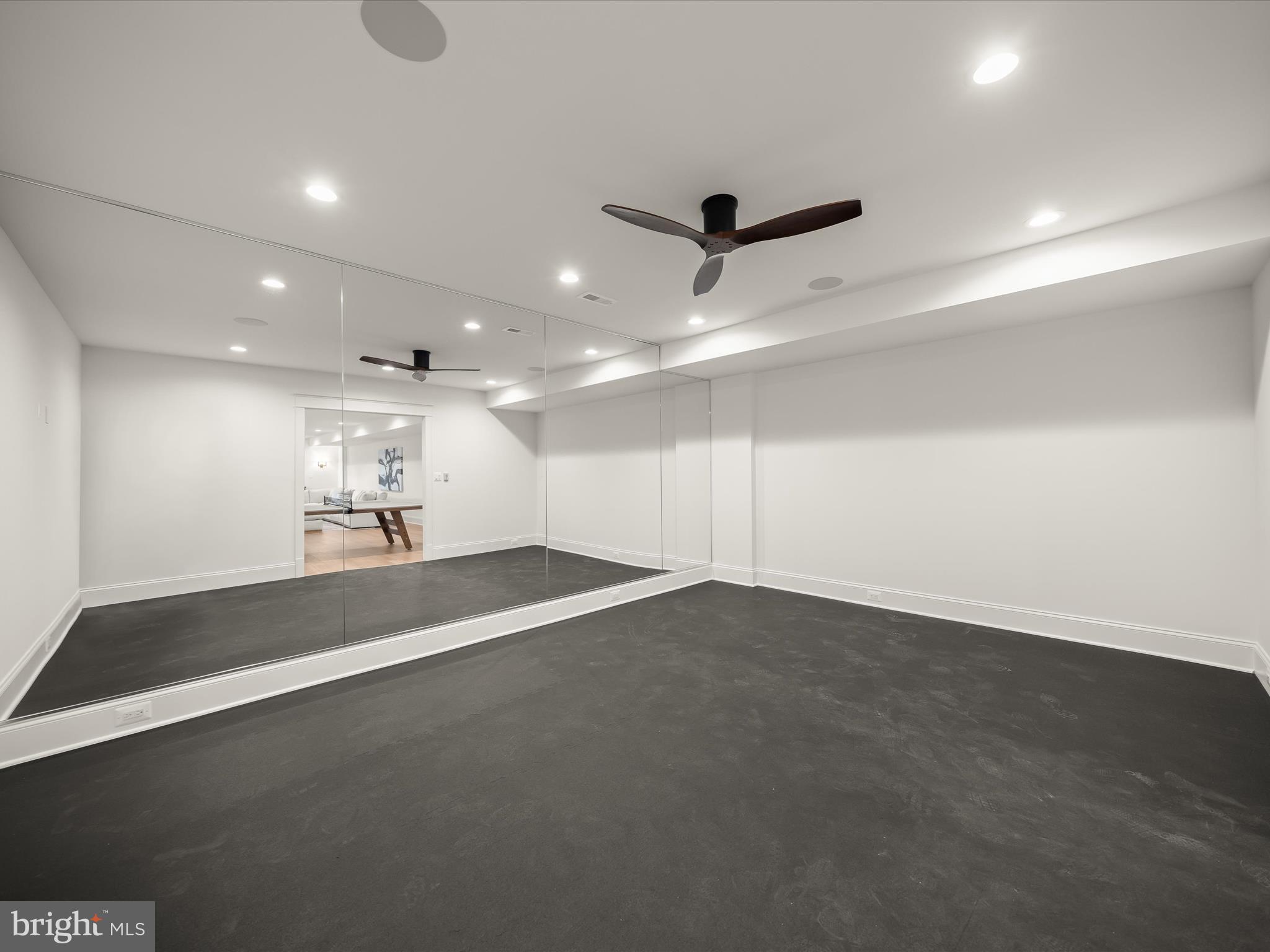 LEXINGTON VILLAGE - Residential