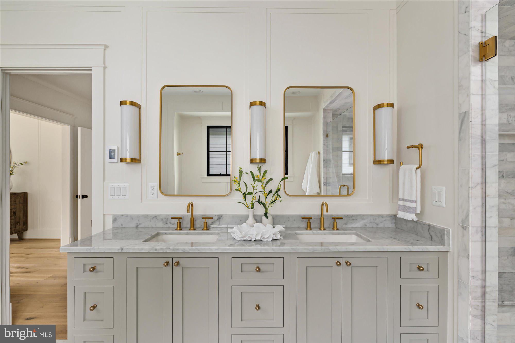 LEXINGTON VILLAGE - Residential