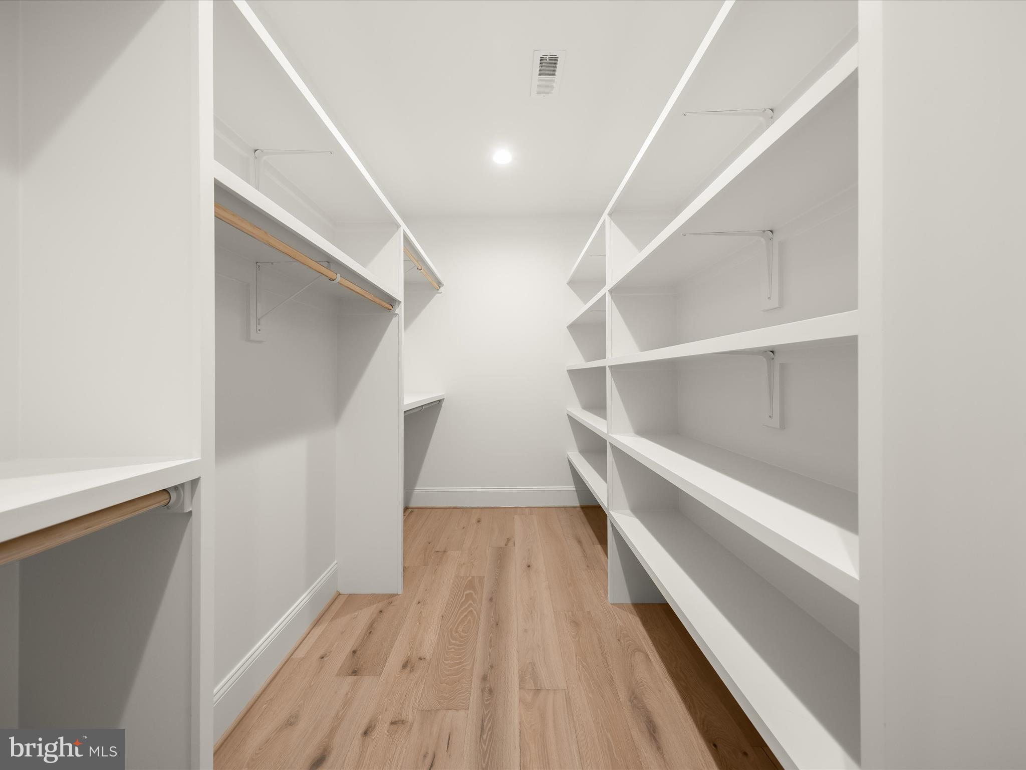 LEXINGTON VILLAGE - Residential