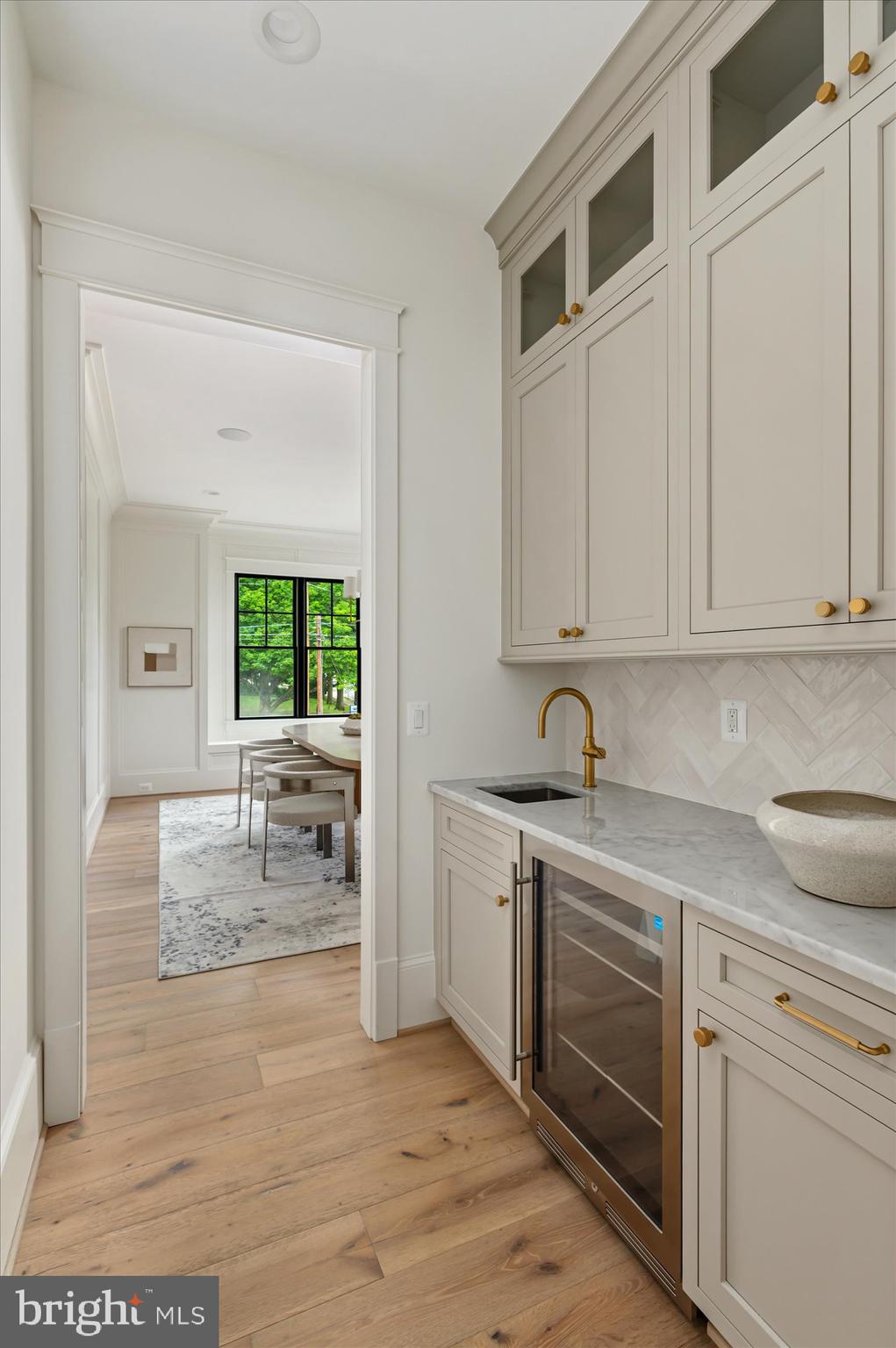 LEXINGTON VILLAGE - Residential