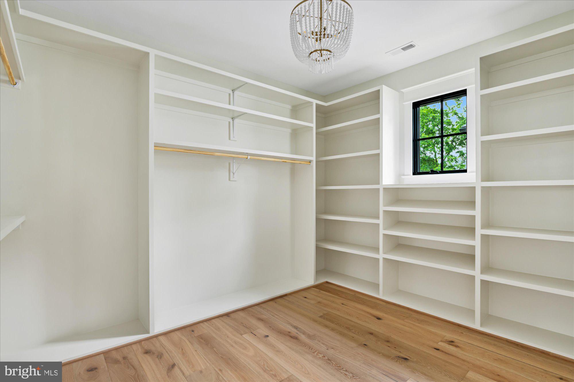 LEXINGTON VILLAGE - Residential