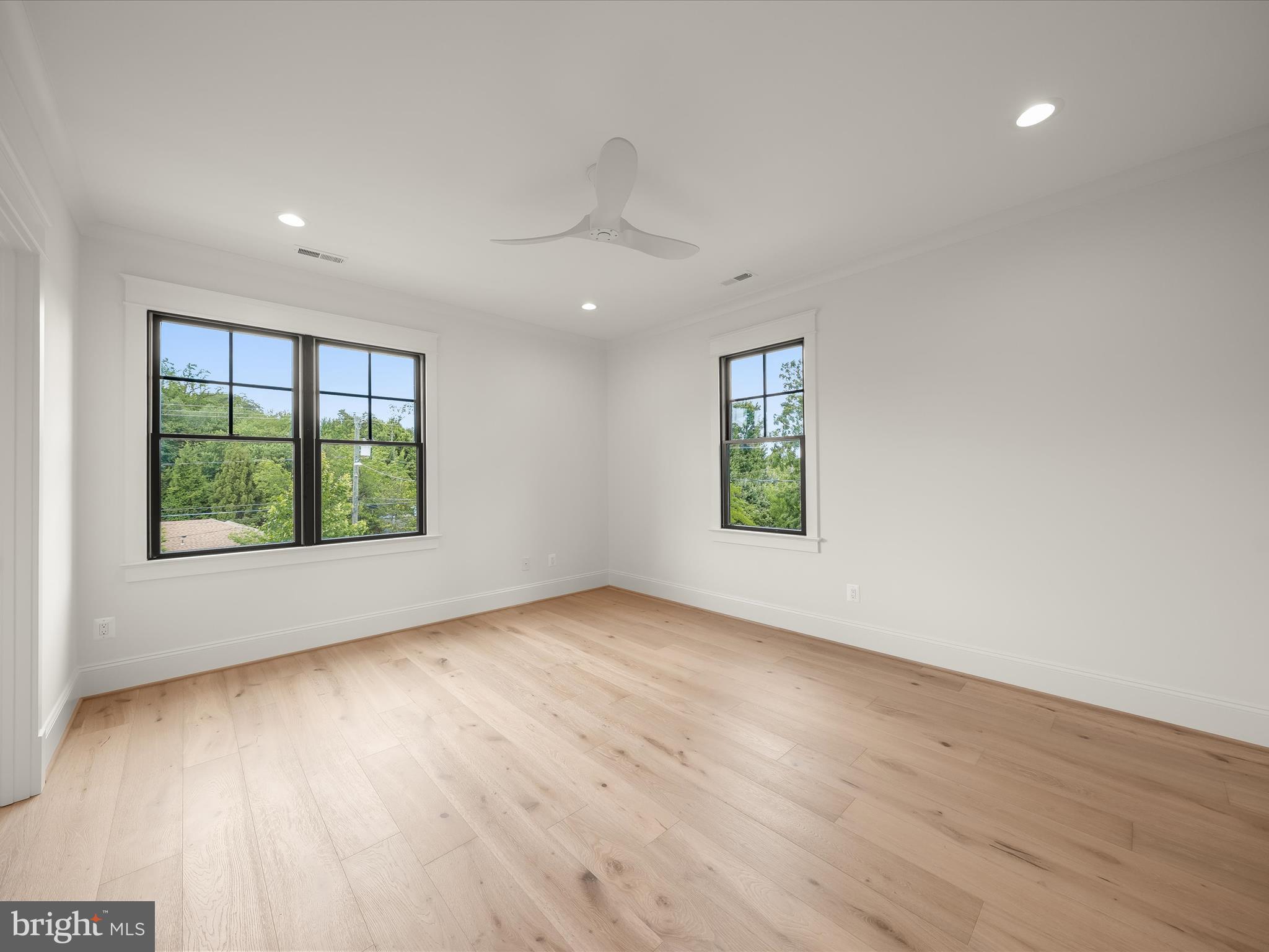 LEXINGTON VILLAGE - Residential