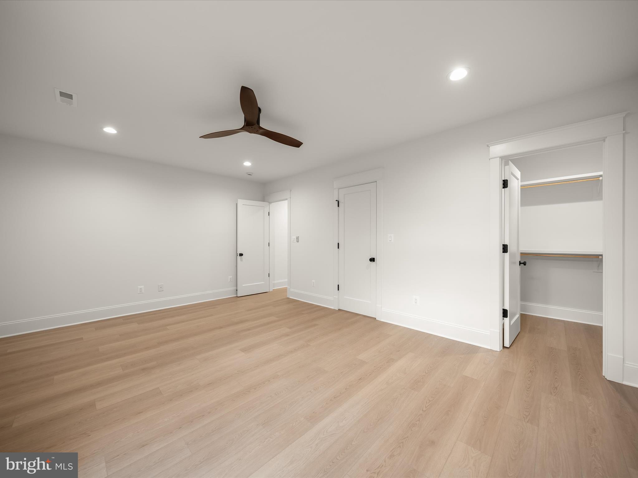 LEXINGTON VILLAGE - Residential