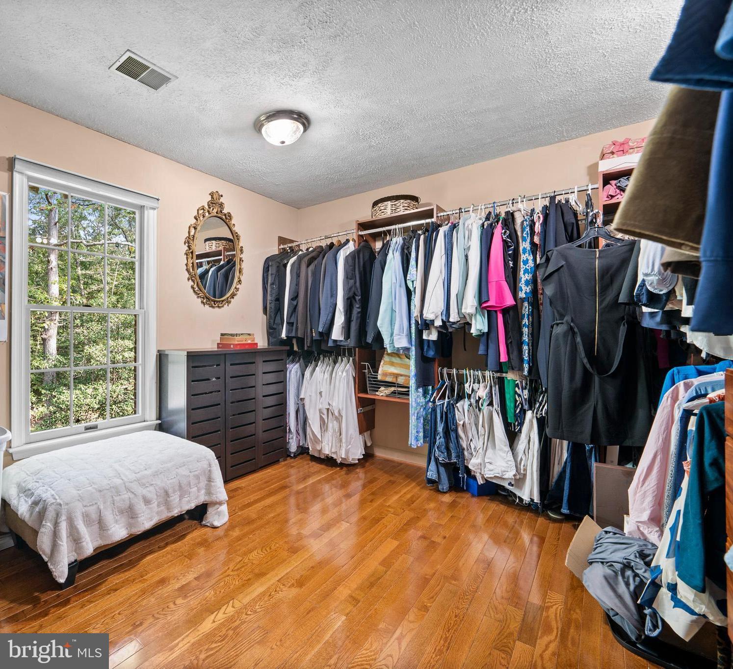 SWAN POINT - Residential