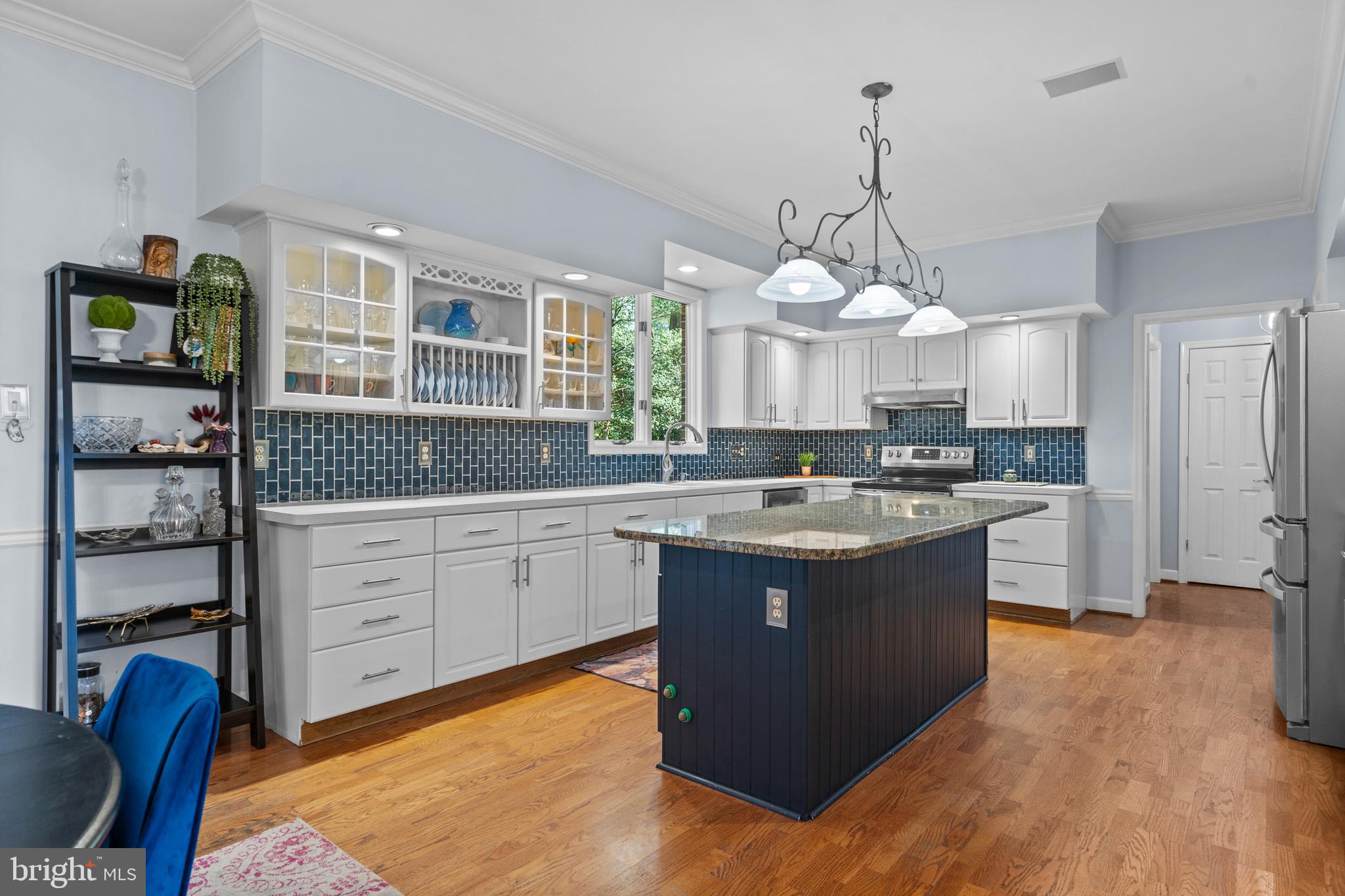 SWAN POINT - Residential