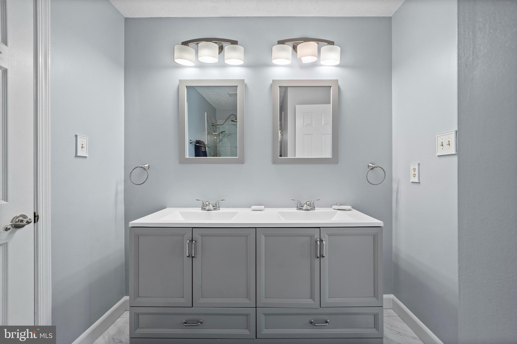 SWAN POINT - Residential