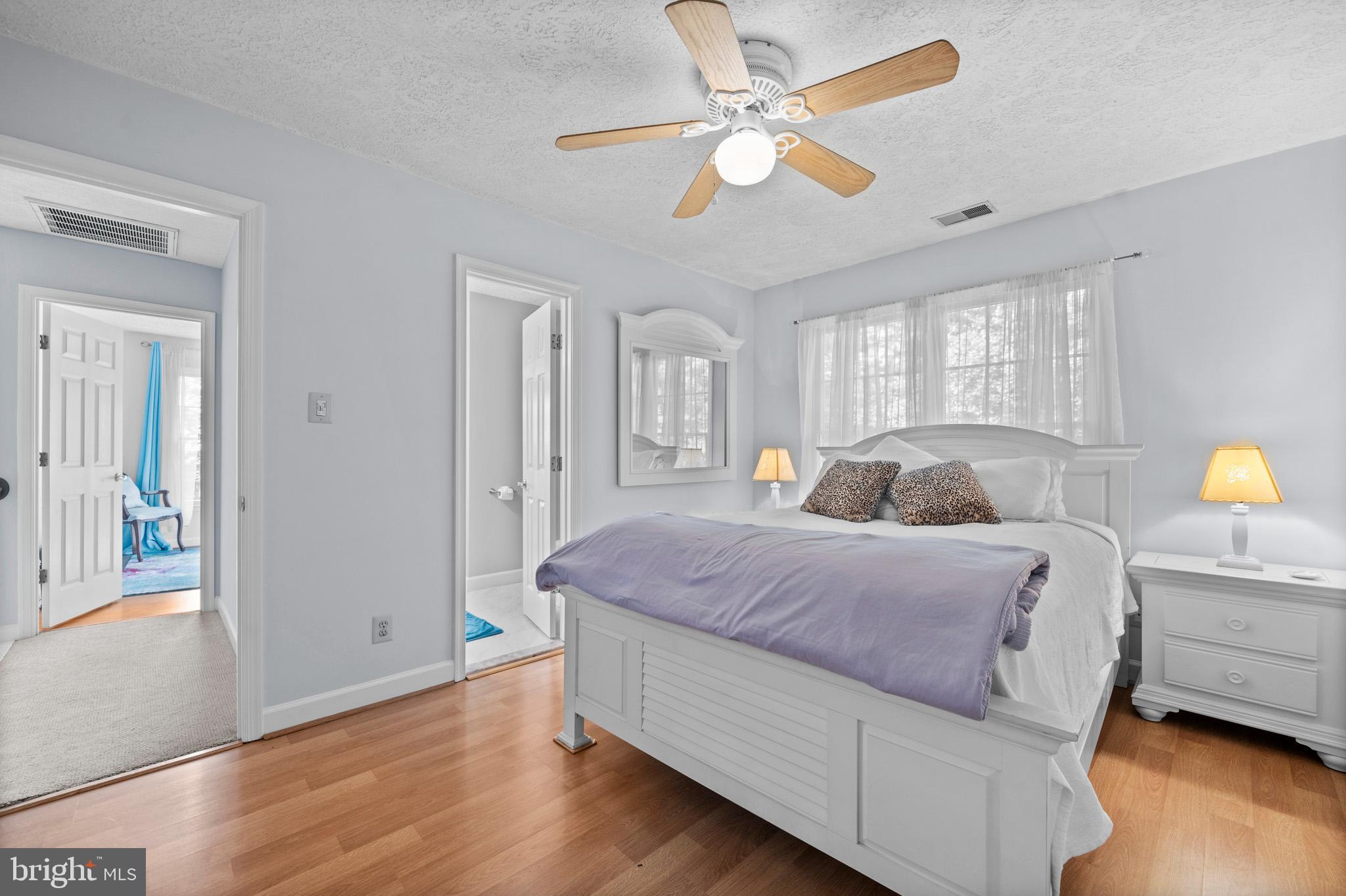 SWAN POINT - Residential