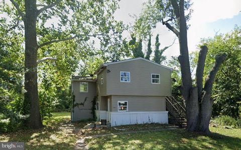 516 10TH AVENUE LINDENWOLD NJ 08021