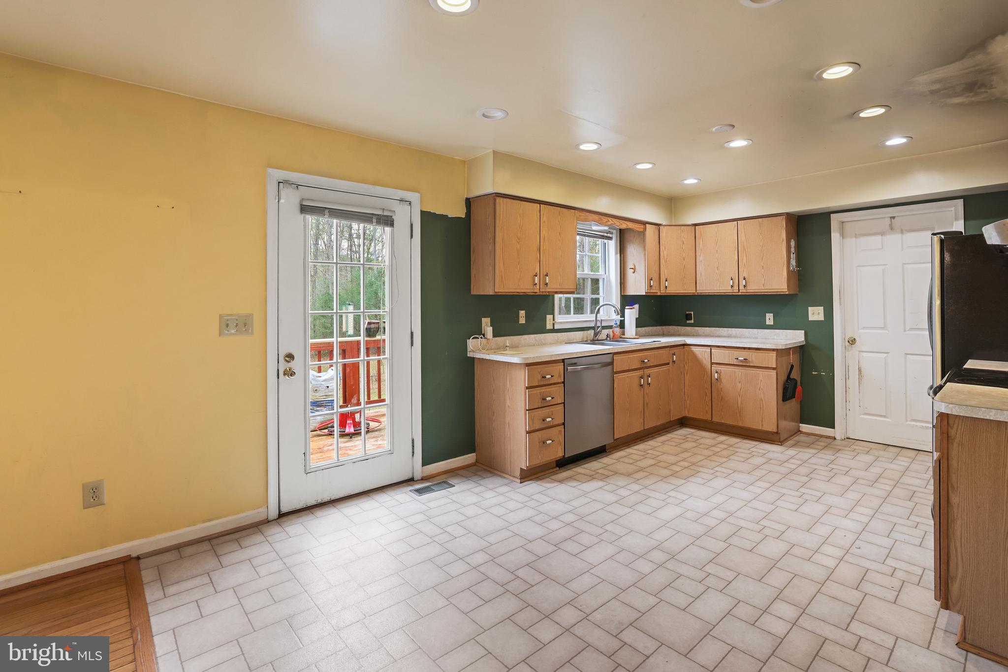 RIVERBEND ESTATES - Residential