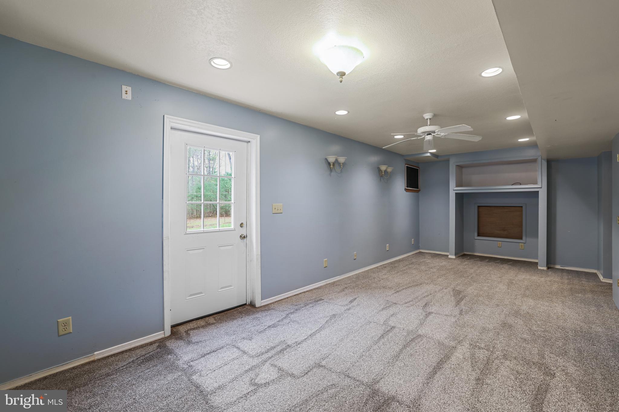 RIVERBEND ESTATES - Residential