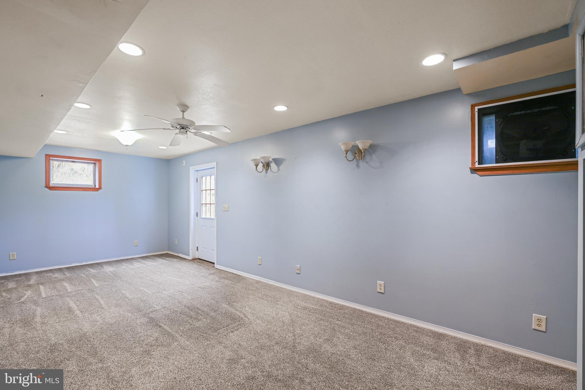 RIVERBEND ESTATES - Residential