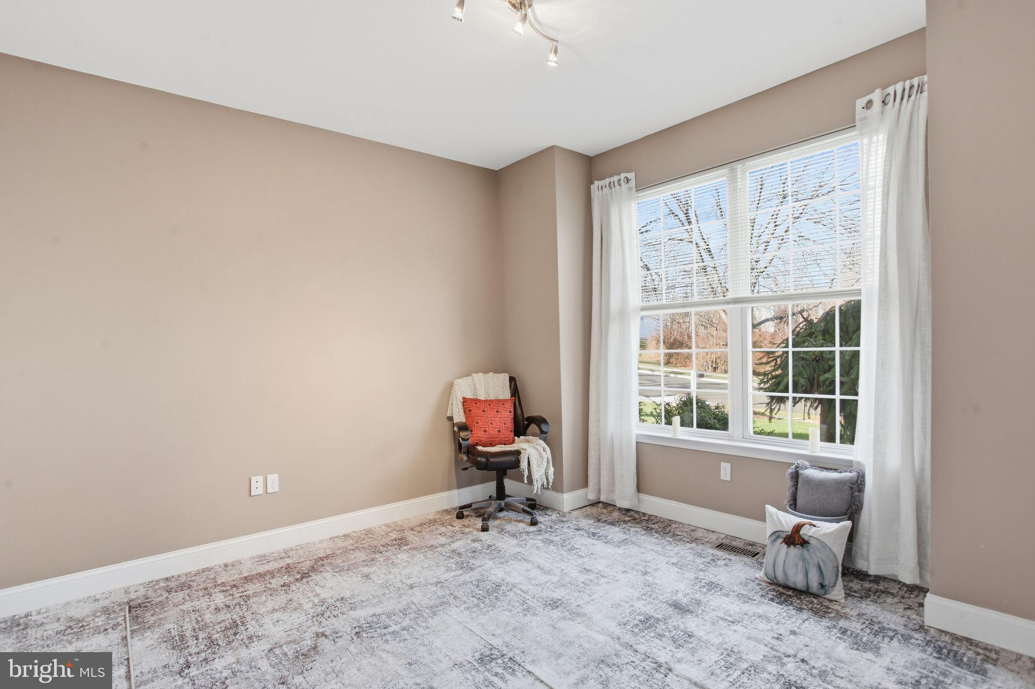 977 HICKORY RIDGE DRIVE