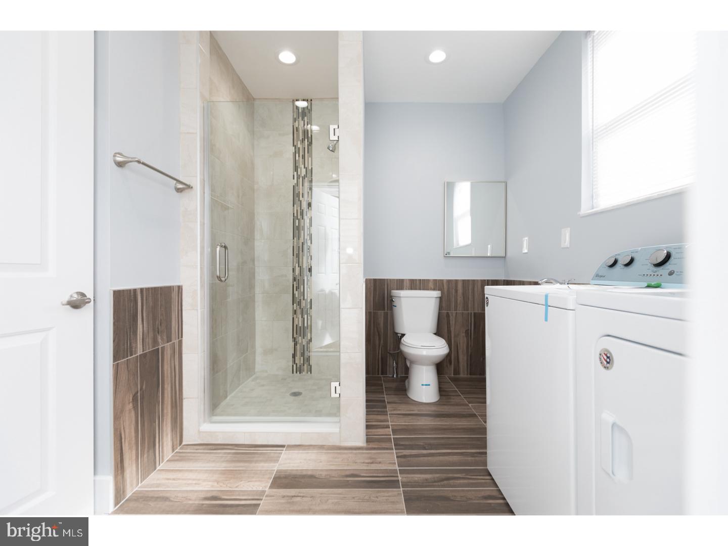 PORT RICHMOND - Residential