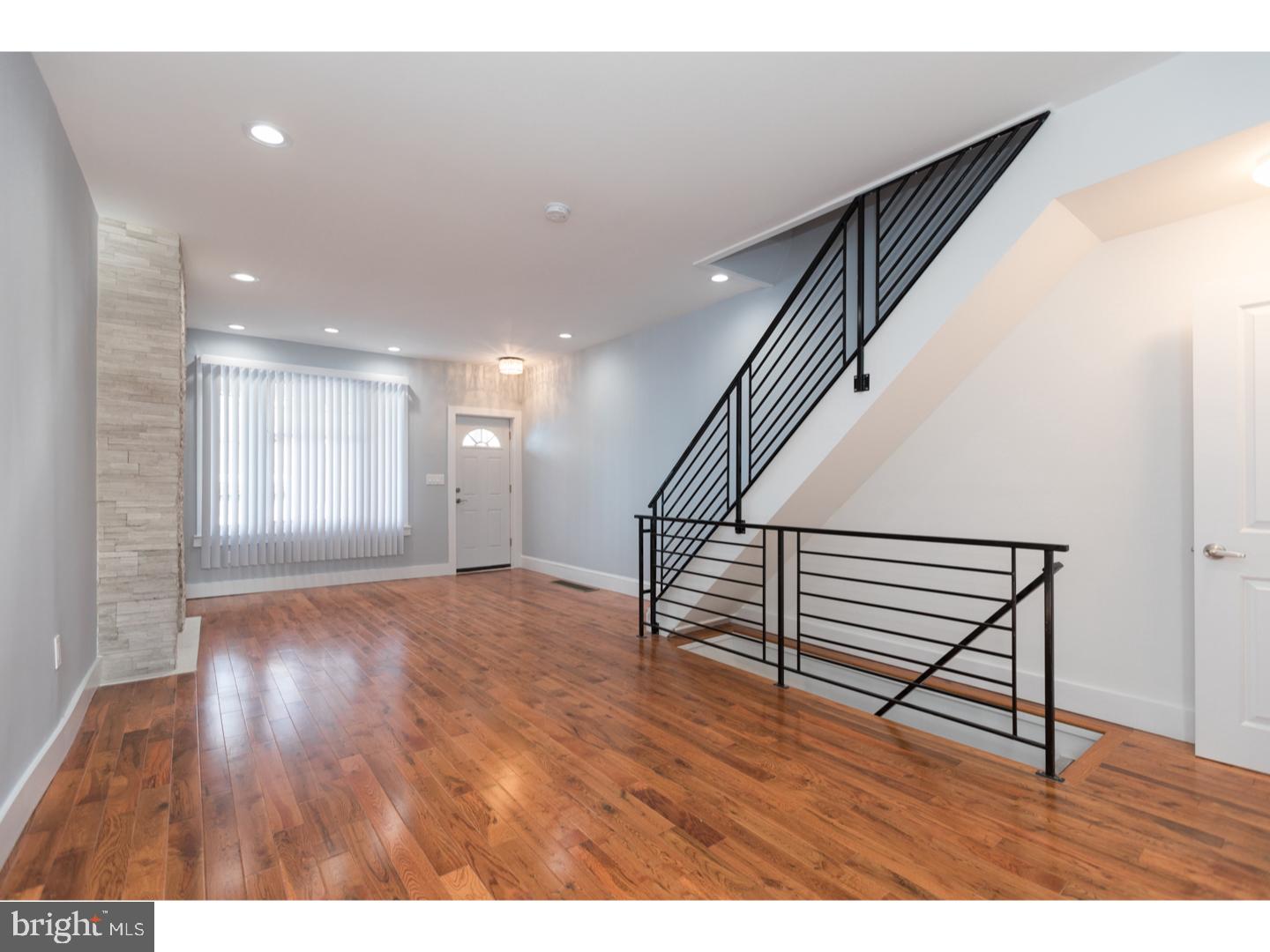 PORT RICHMOND - Residential
