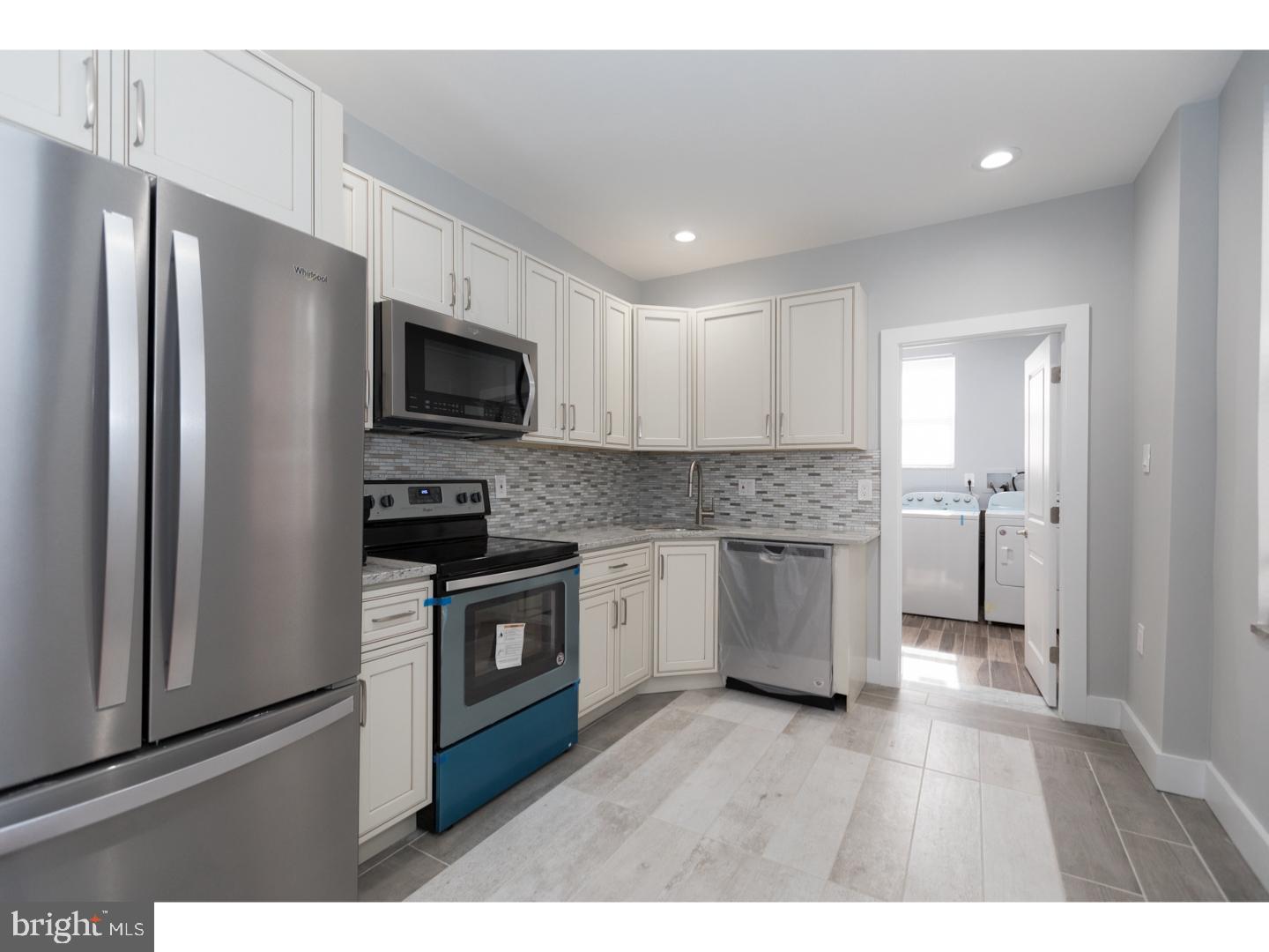 PORT RICHMOND - Residential