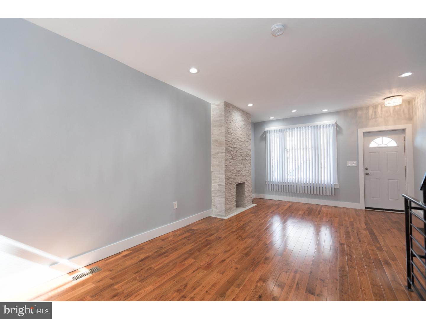 PORT RICHMOND - Residential