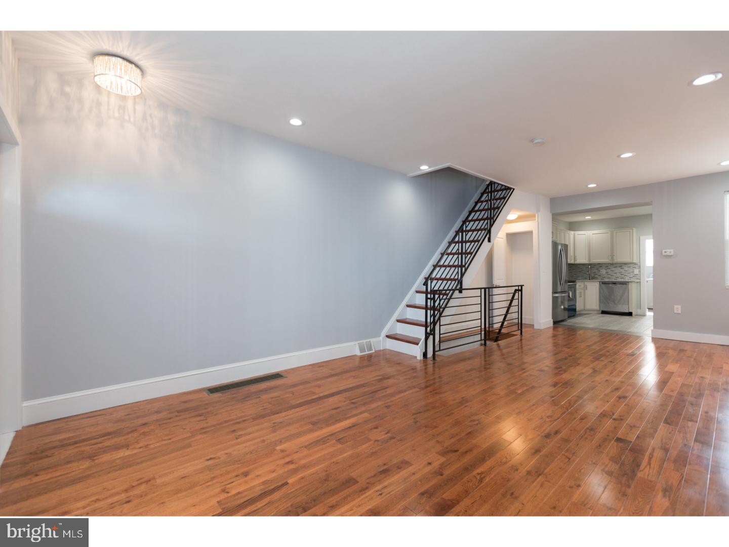 PORT RICHMOND - Residential